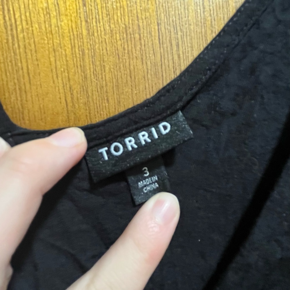 Torrid Blouse - Picture 2 of 3